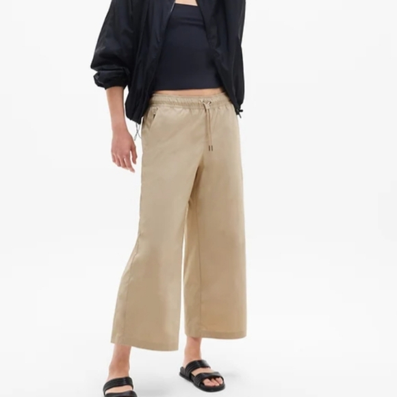 Athleta Pants - NWT Athleta Midday Crop Tan Wide-Leg Pants